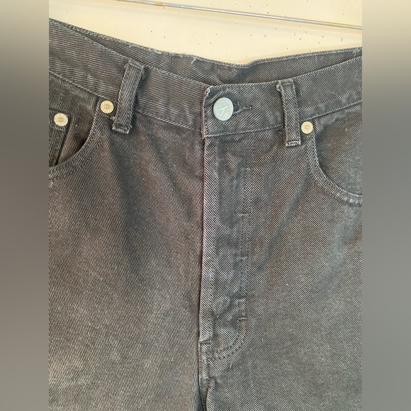 Vintage Calvin Klein Black Mom Shorts High Waisted Button Fly Denim Size 9 (29W) - Picture 9 of 14